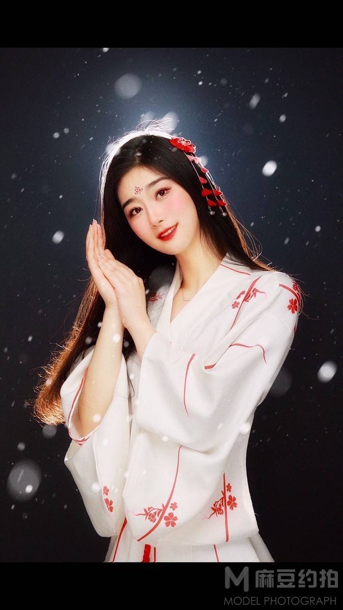 妆容模特