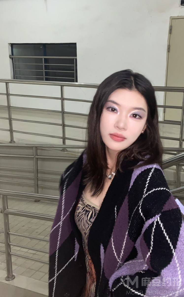 纪实模特