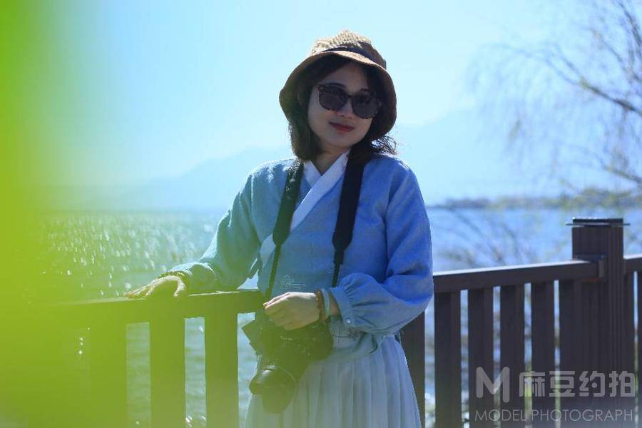 黑白模特