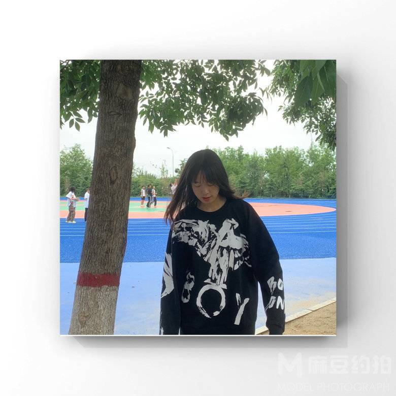 校园模特