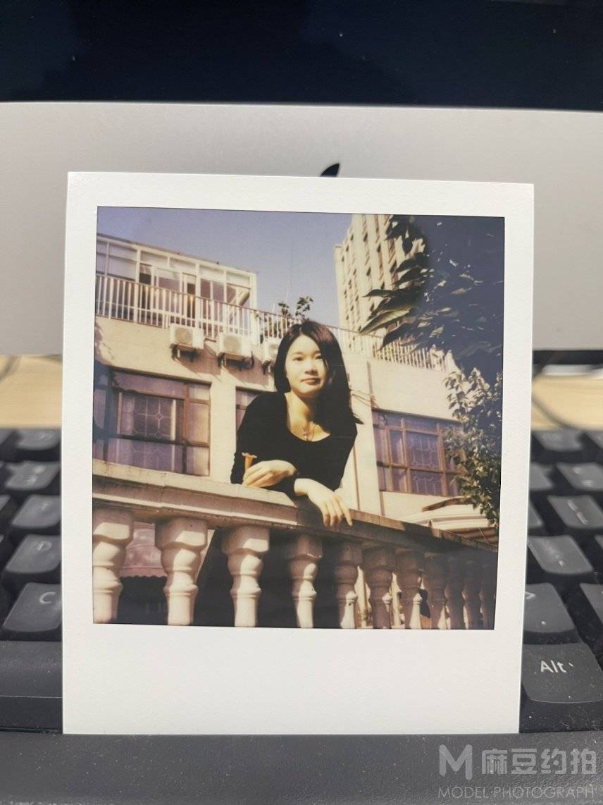 宝丽来模特