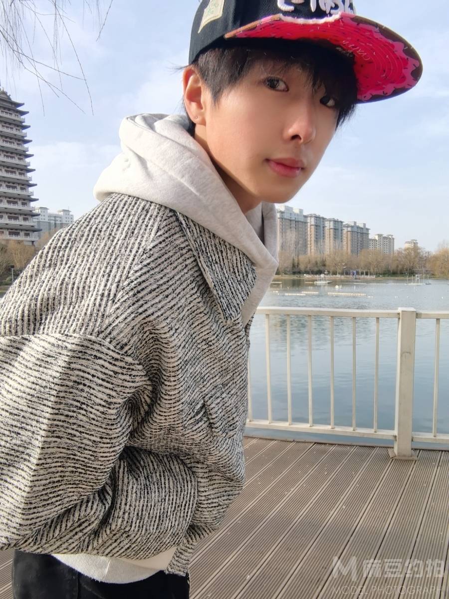 清新模特