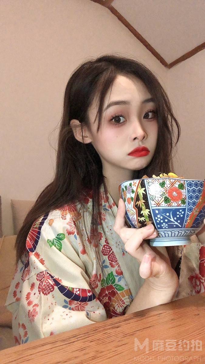 妆容模特