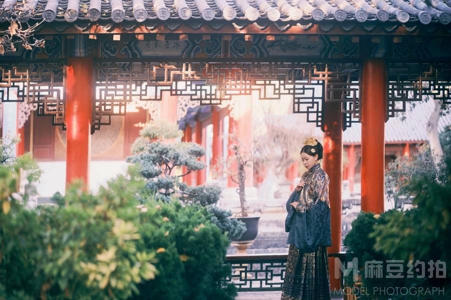 汉服模特