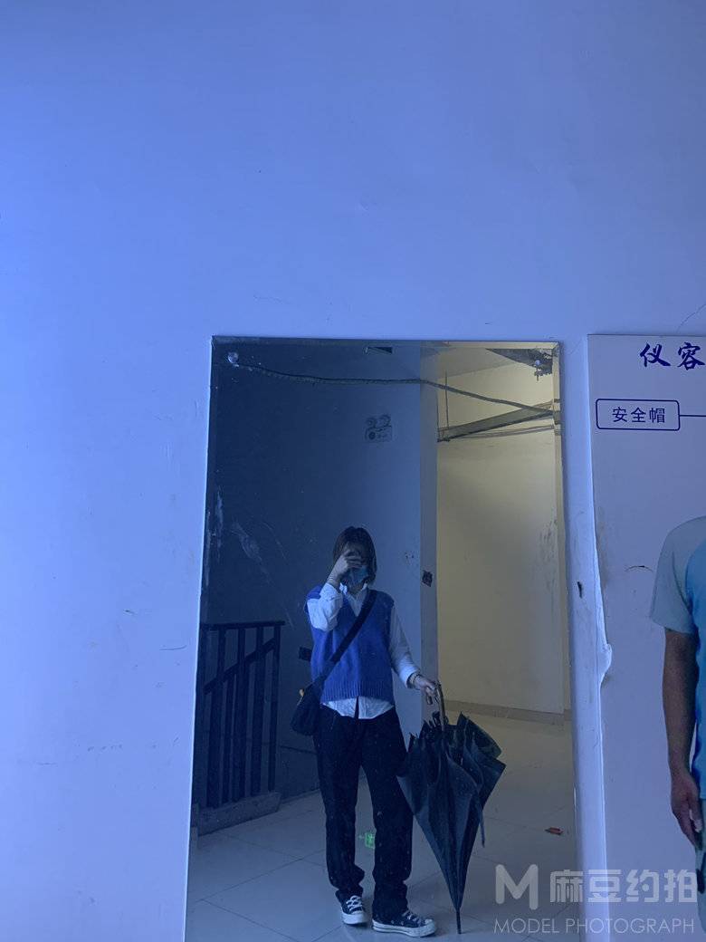 黑白模特