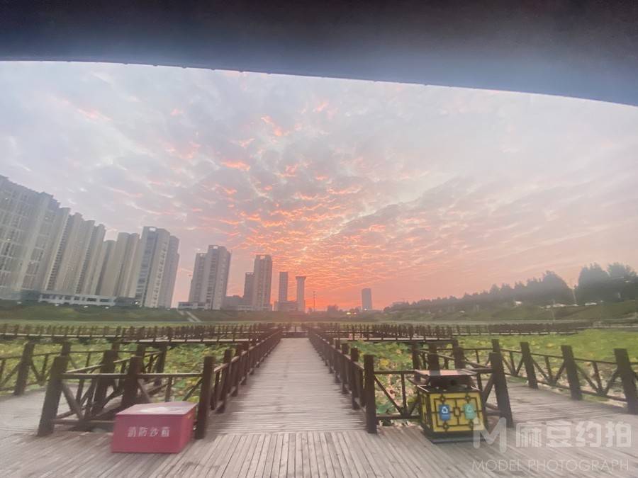 纪实模特