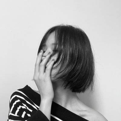 黑白模特