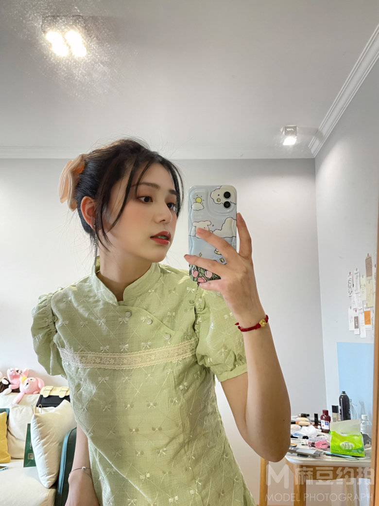 胶片模特