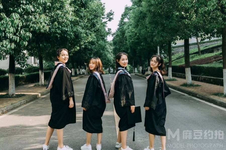 民国模特