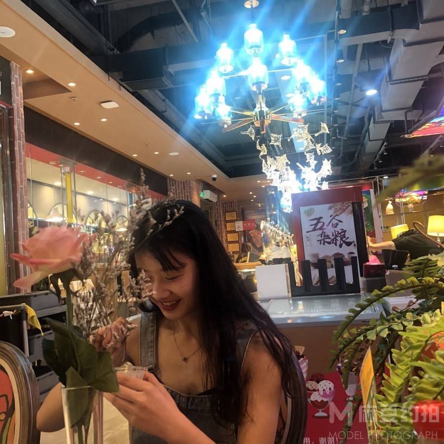 暗黑模特