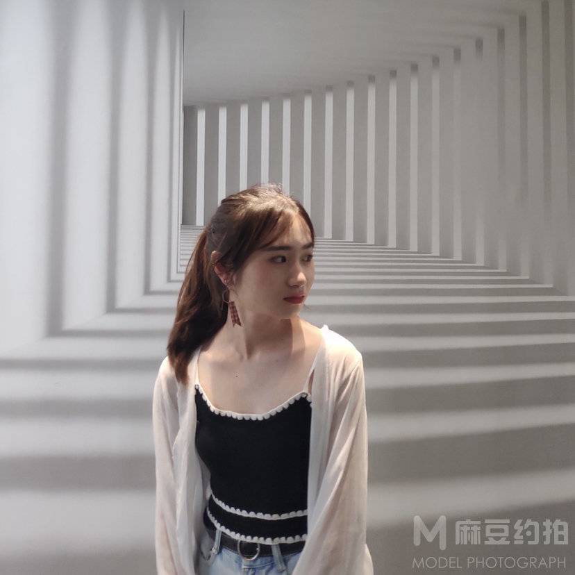 清新模特