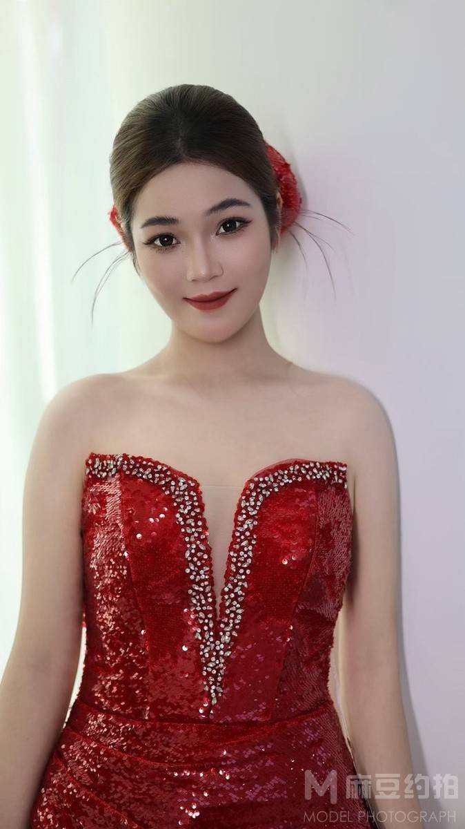 妆容模特