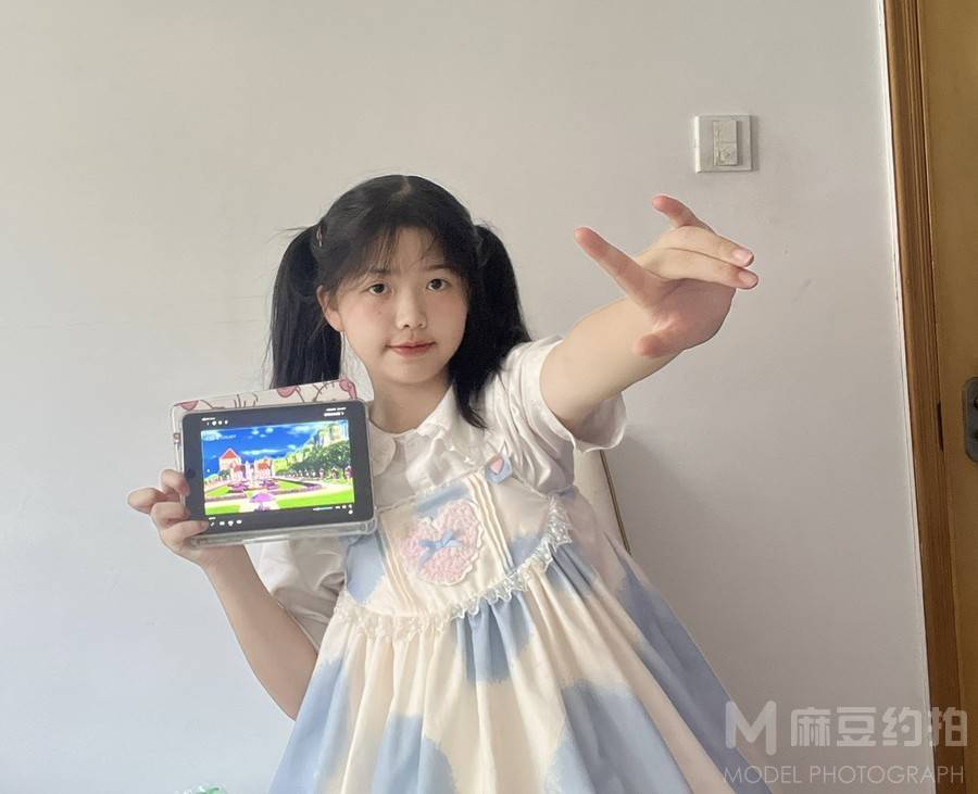 校园模特