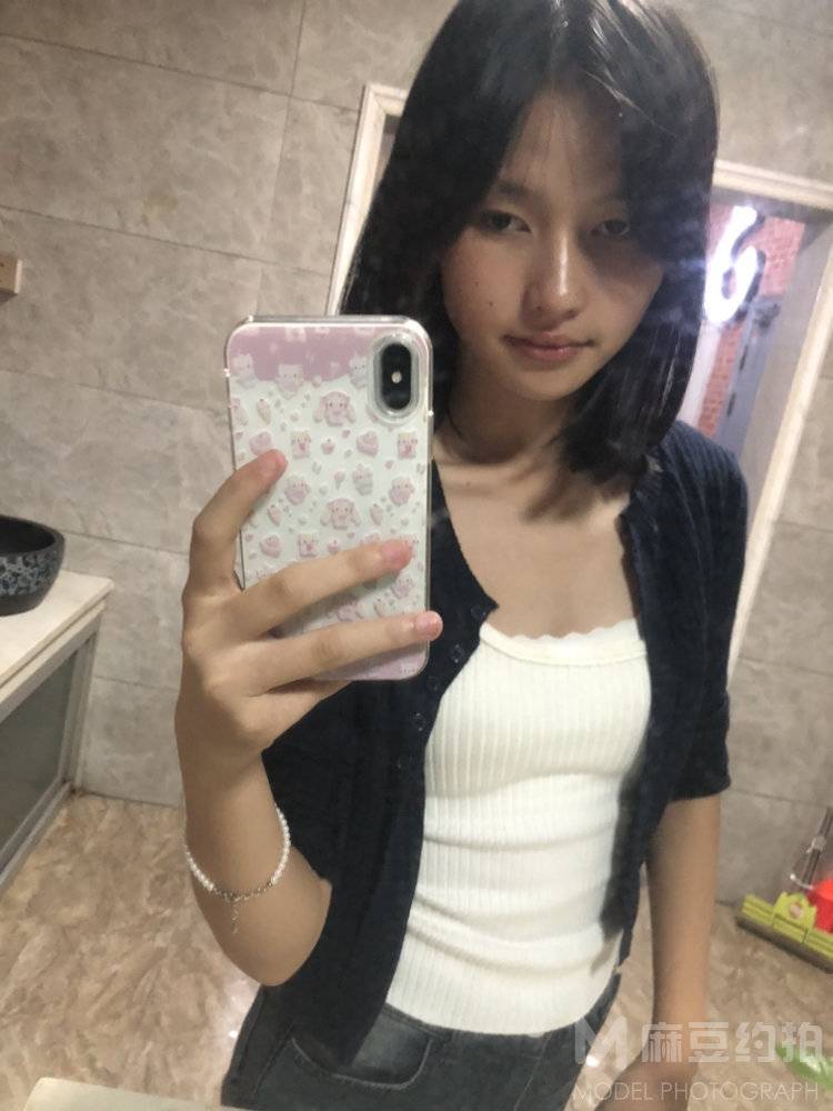 纪实模特