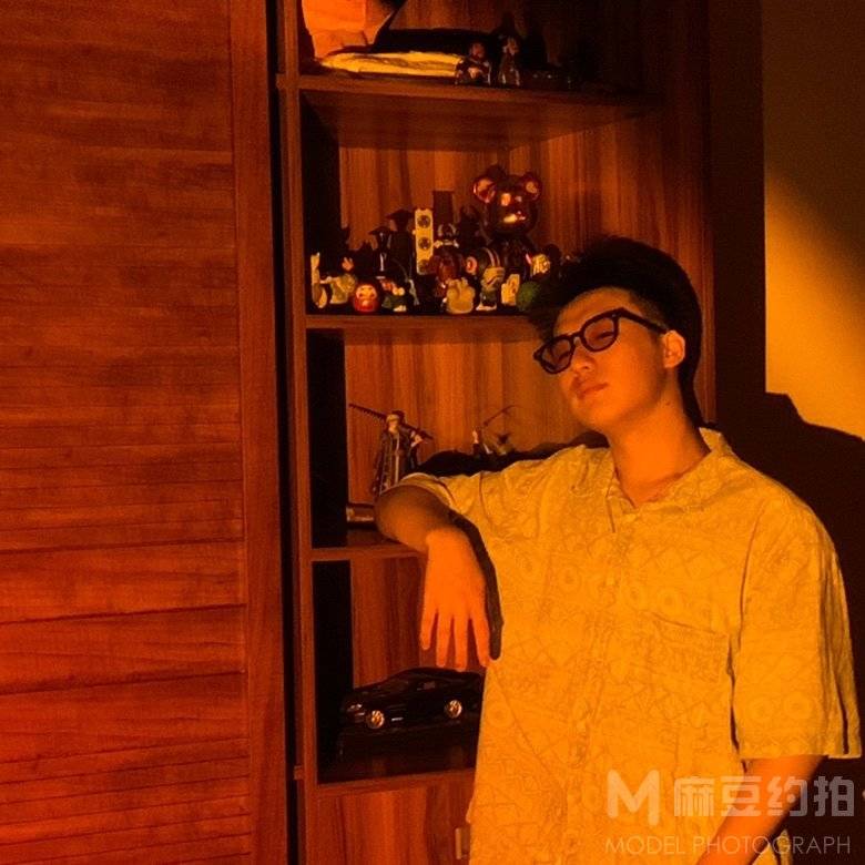 胶片模特