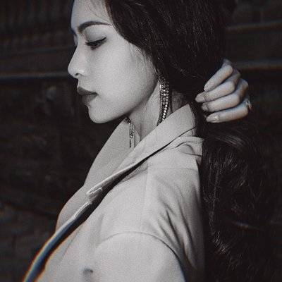 黑白模特