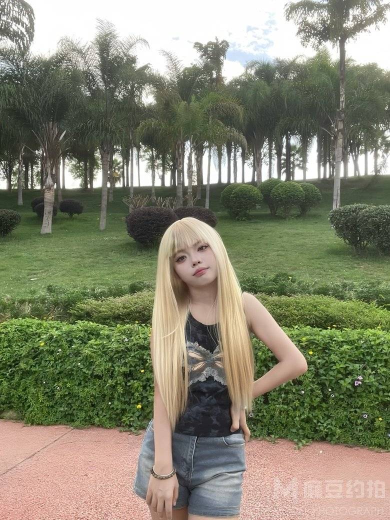 妆容模特