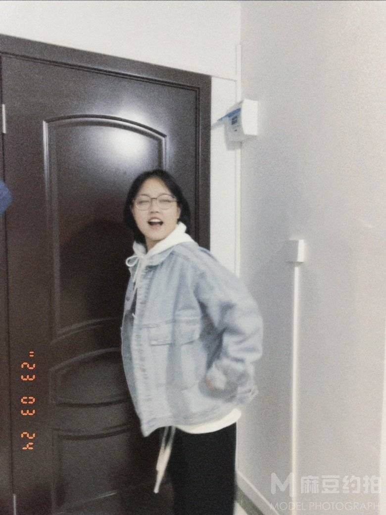 胶片模特