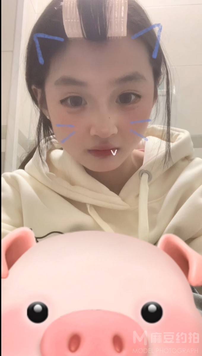 妆容模特