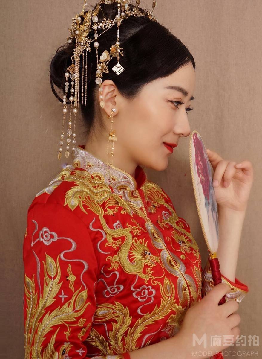妆容模特