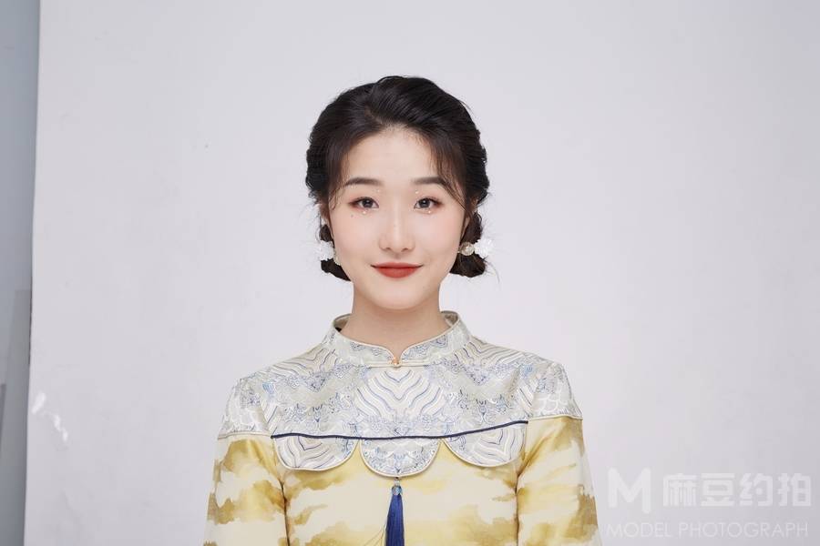妆容模特