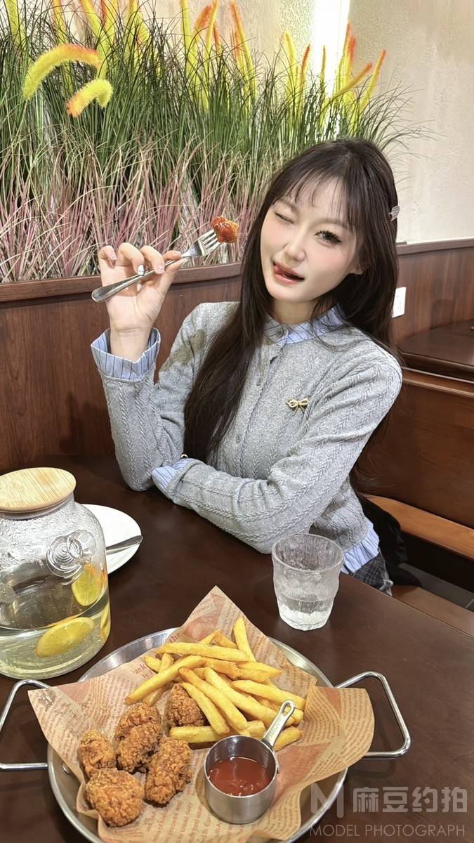 清新模特