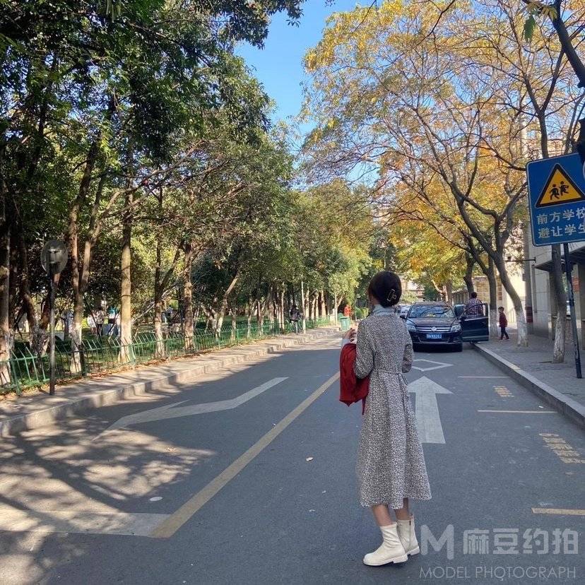 校园模特