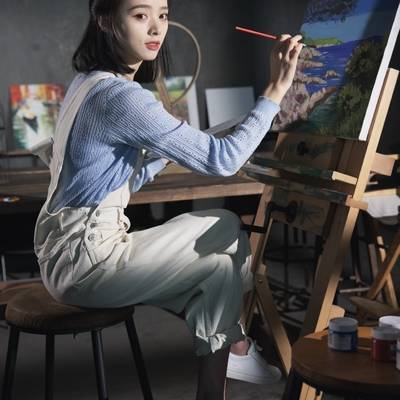 情绪模特