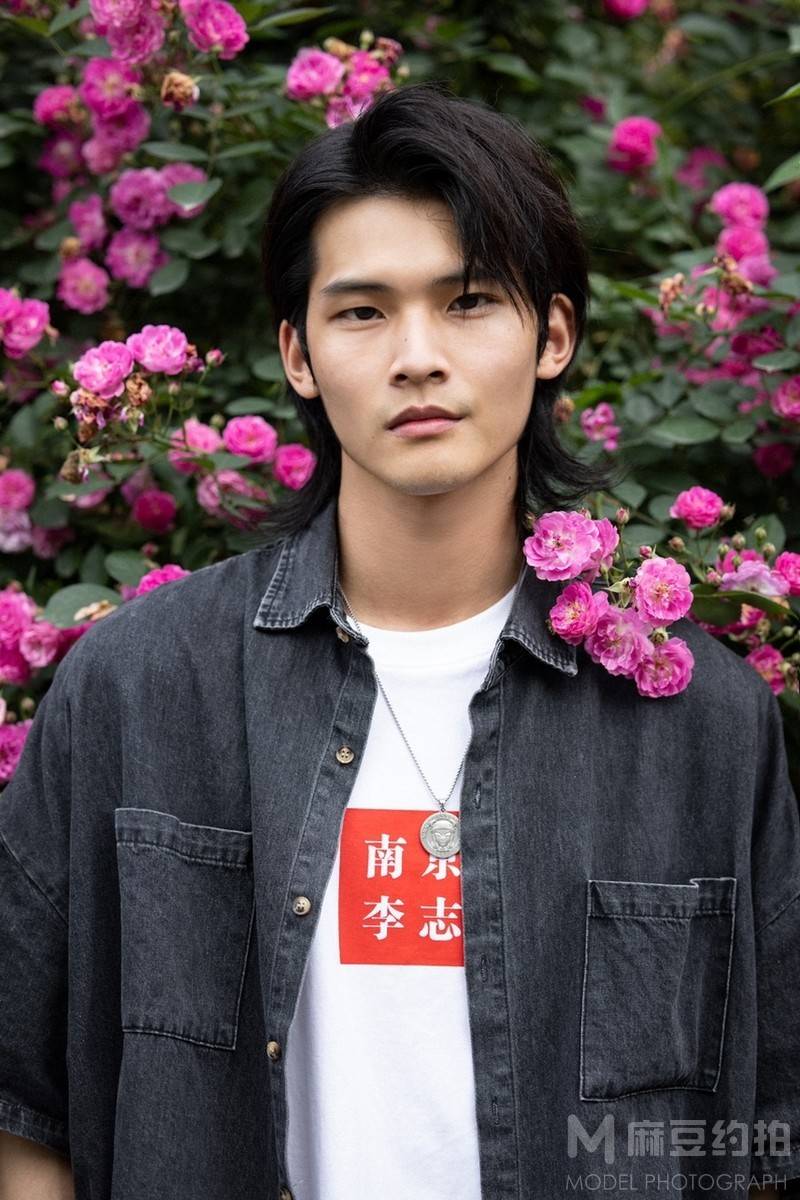 黑白模特