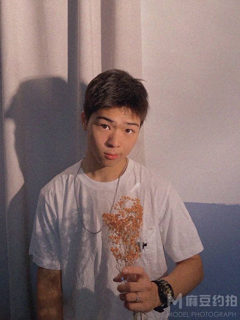 胶片模特