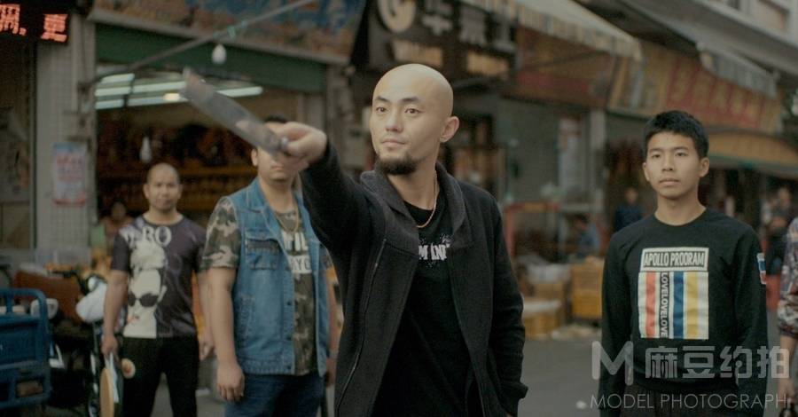 黑白模特