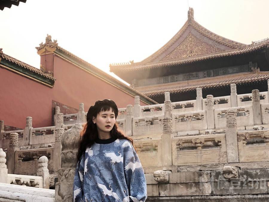 校园模特
