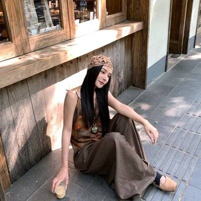 黑白模特