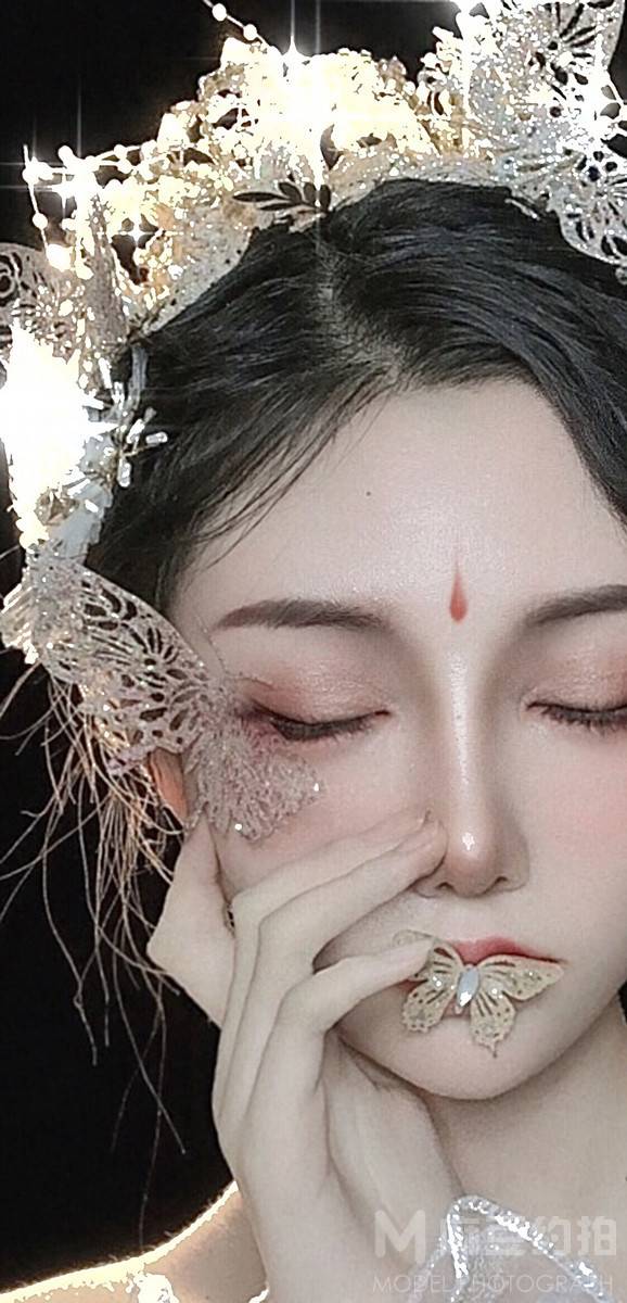 妆容模特