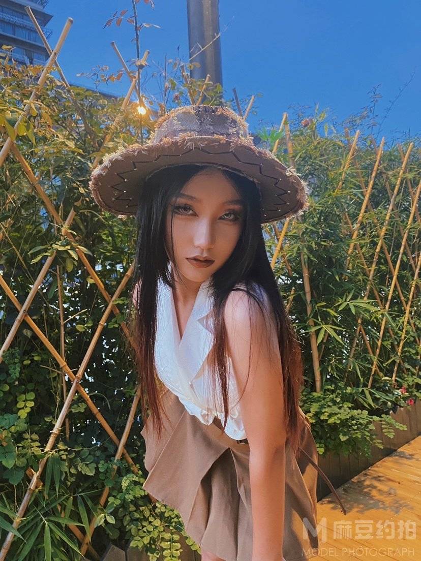 妆容模特