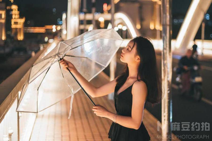 夜景模特