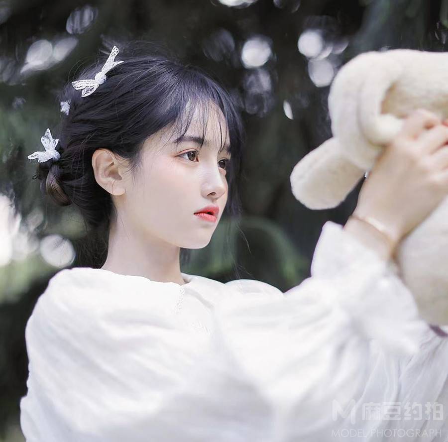 清新模特