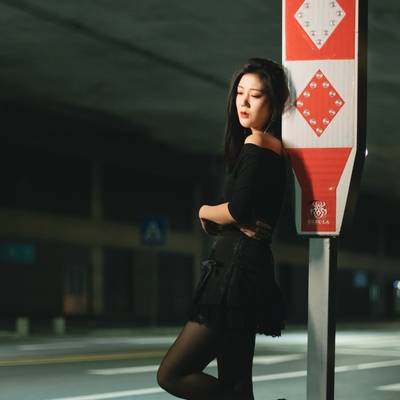 情绪模特