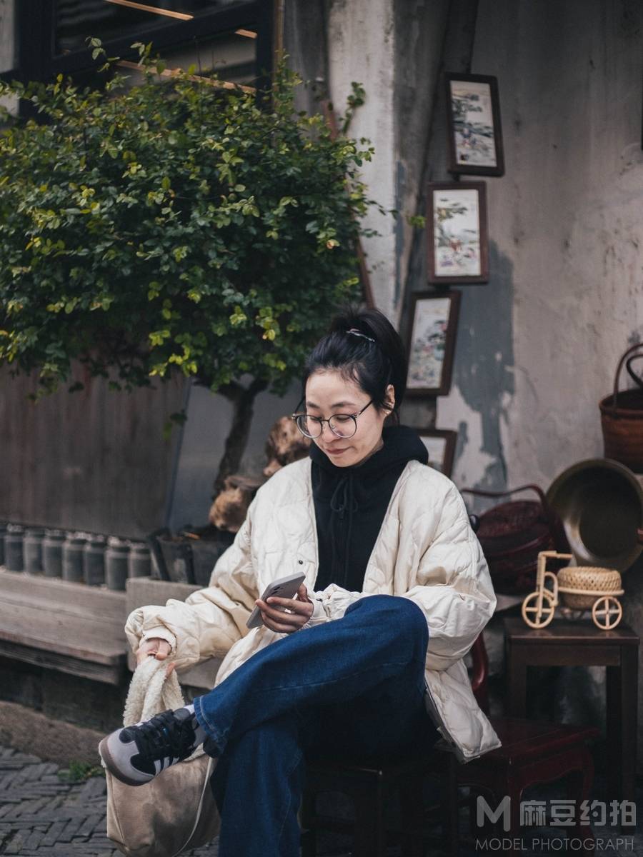 黑白模特