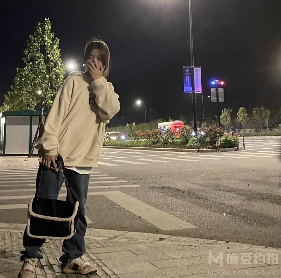 夜景模特