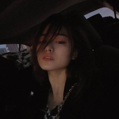 黑白模特