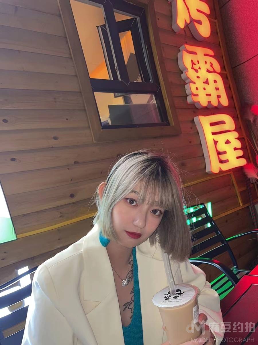 胶片模特