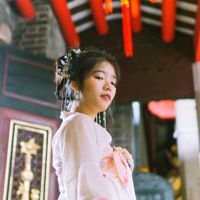 汉服模特