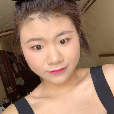 黑白模特