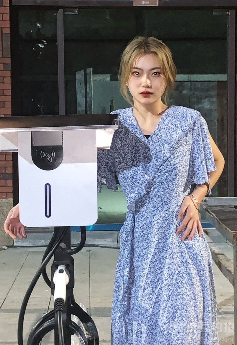 校园模特