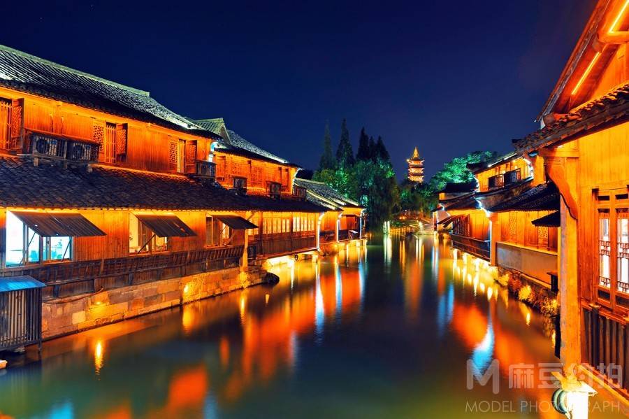 夜景模特