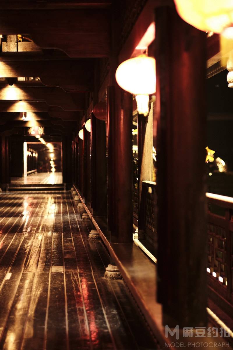 夜景模特