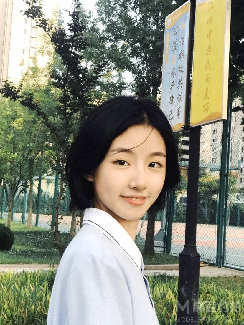 校园模特