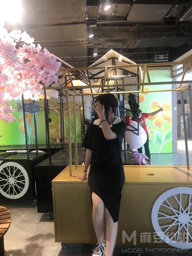 清新模特