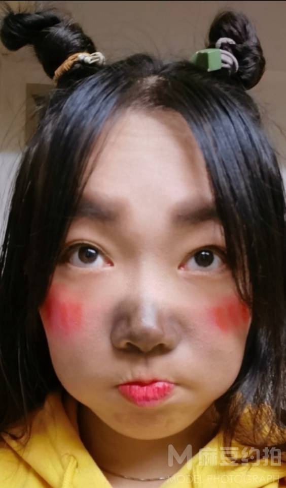 校园模特